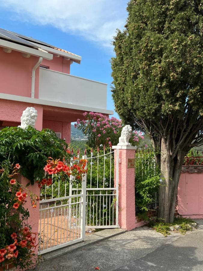 Villa Rosa Giustenice エクステリア 写真